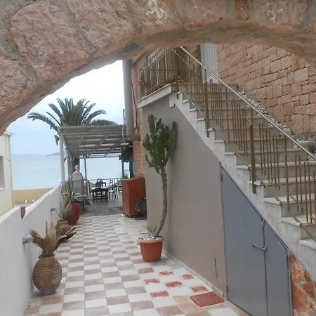 Hotel Assini Beach