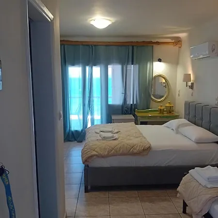 Assini Beach 2*