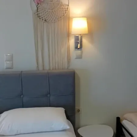 Assini Beach Hotel 2*