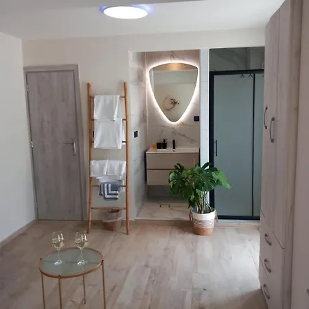 Assini Hotell Tolón