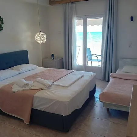 Assini Ξενοδοχείο 2*