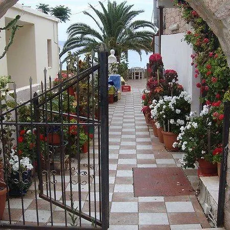Assini Ξενοδοχείο